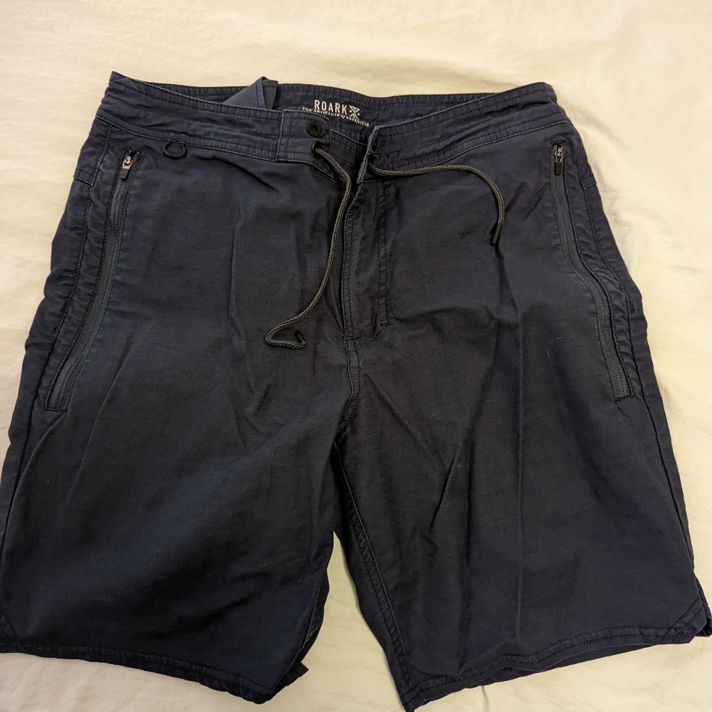 Roark Revival Shorts Men's sz 31. Blue